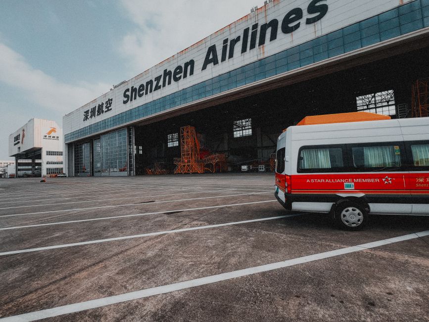 airport shuttle service